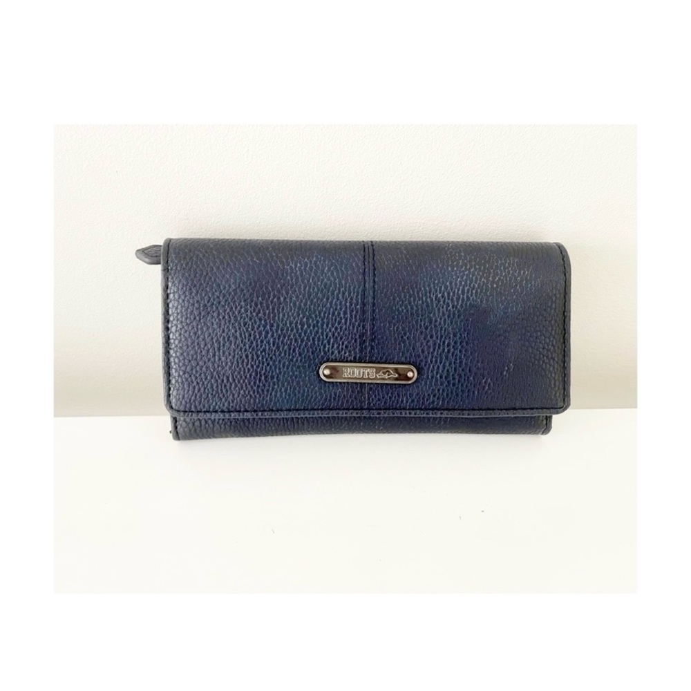 Roots Dark Blue Leather Wallet